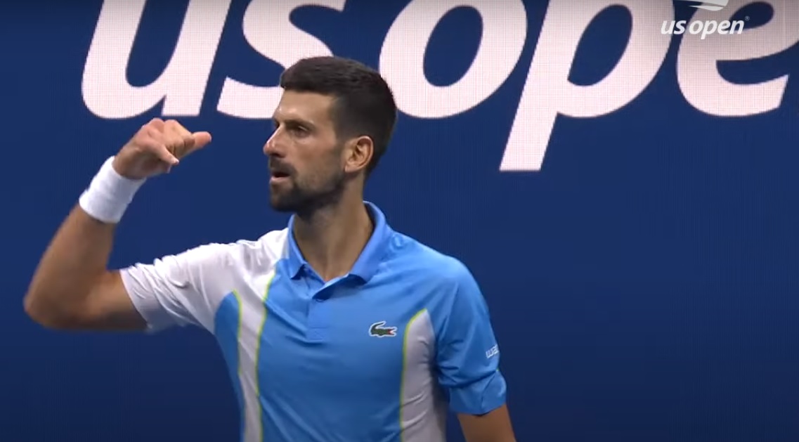 Novak Djoković w drodze po kolejny tytuł wielkoszlemowy. Serb zagra w finale ze swoim dawnym pogromcą [WIDEO]