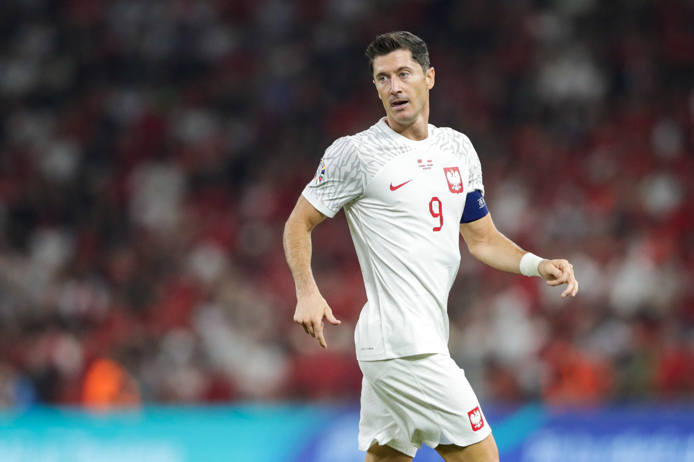 "Czuję się za to odpowiedzialny. Mogę mieć do siebie żal". Robert Lewandowski bije się w pierś po porażce