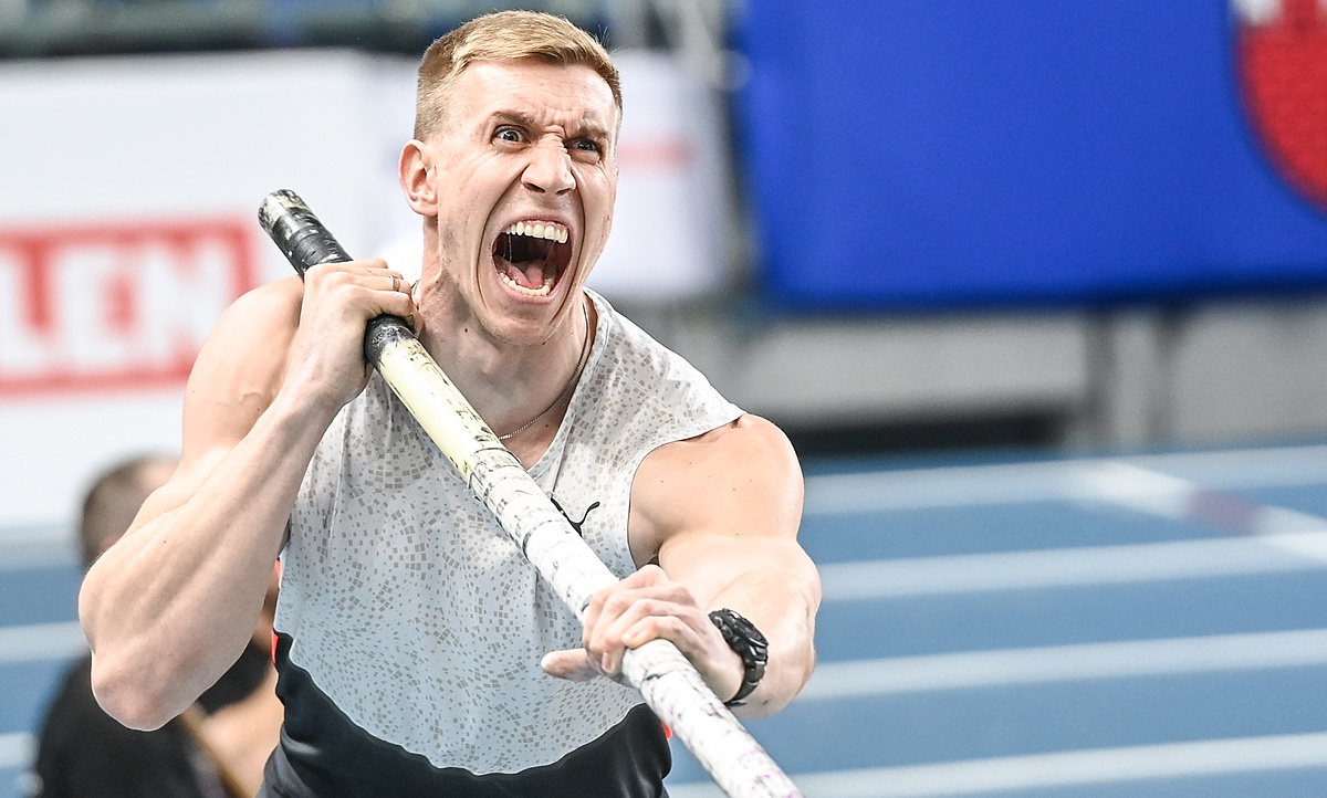 "Zrozum to, jesteś nikim". Lisek starł się z freakfighterem. Tyczkarz chce stoczyć dwie walki na jednej gali