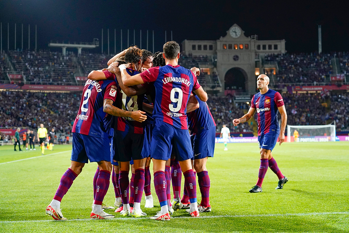 Kuriozalna wpadka FC Barcelony w mediach społecznościowych. Zatęsknili za... Cristiano Ronaldo? [ZDJĘCIE]