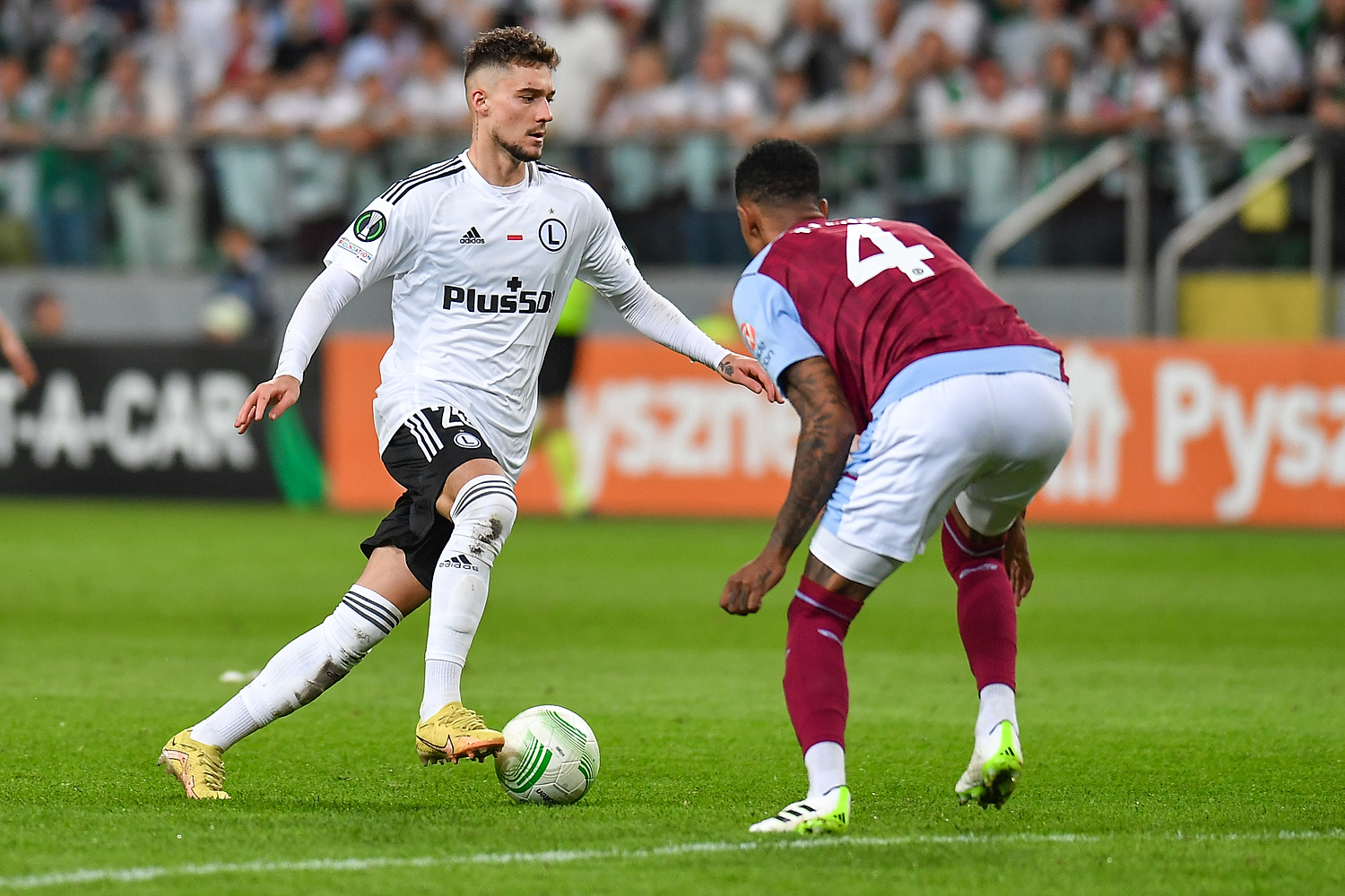 Spektakularny mecz Legii na przywitanie z Ligą Konferencji! Aston Villa pokonana w Warszawie! [WIDEO]