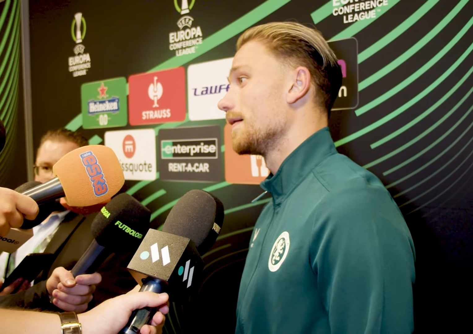 Matty Cash poruszył temat współpracy z Michałem Probierzem. "Właśnie spotkałem selekcjonera" [WIDEO]
