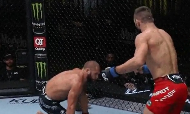 Gamrot wygrał w walce wieczoru UFC! Brutalny koniec pojedynku dla Fizieva [WIDEO]