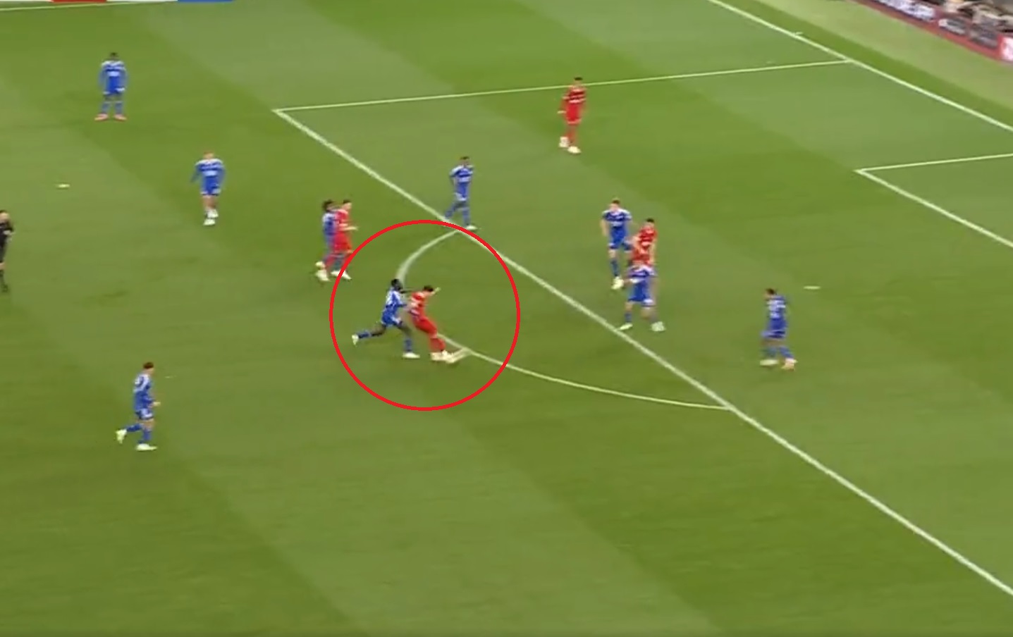 Piękna bramka uratowała Liverpool. Zespół Polaka żegna się z Carabao Cup [WIDEO]