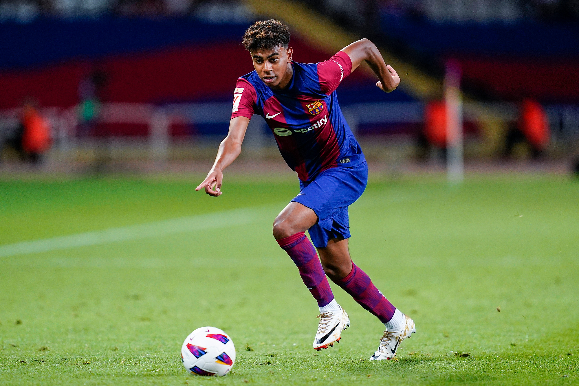 Xavi nawiązał do Leo Messiego, mówiąc o Lamine Yamalu. Ważne słowa trenera FC Barcelony