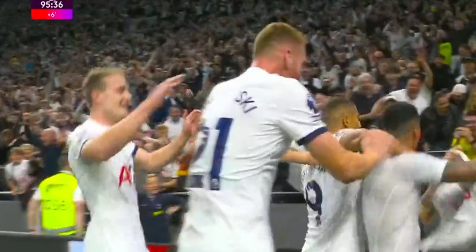 Szalony triumf Tottenhamu! Gol w 96. minucie, kontrowersyjne decyzje, Liverpool kończył w dziewiątkę! [WIDEO]