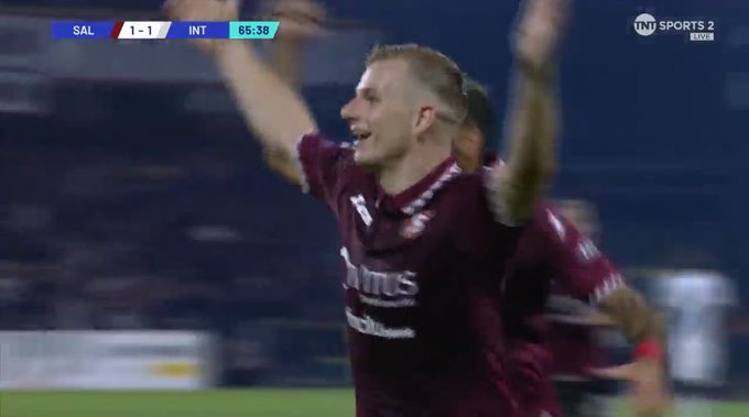 Gigantyczny pech Mateusza Łęgowskiego! Anulowano trafienie Polaka w starciu z Interem [WIDEO]