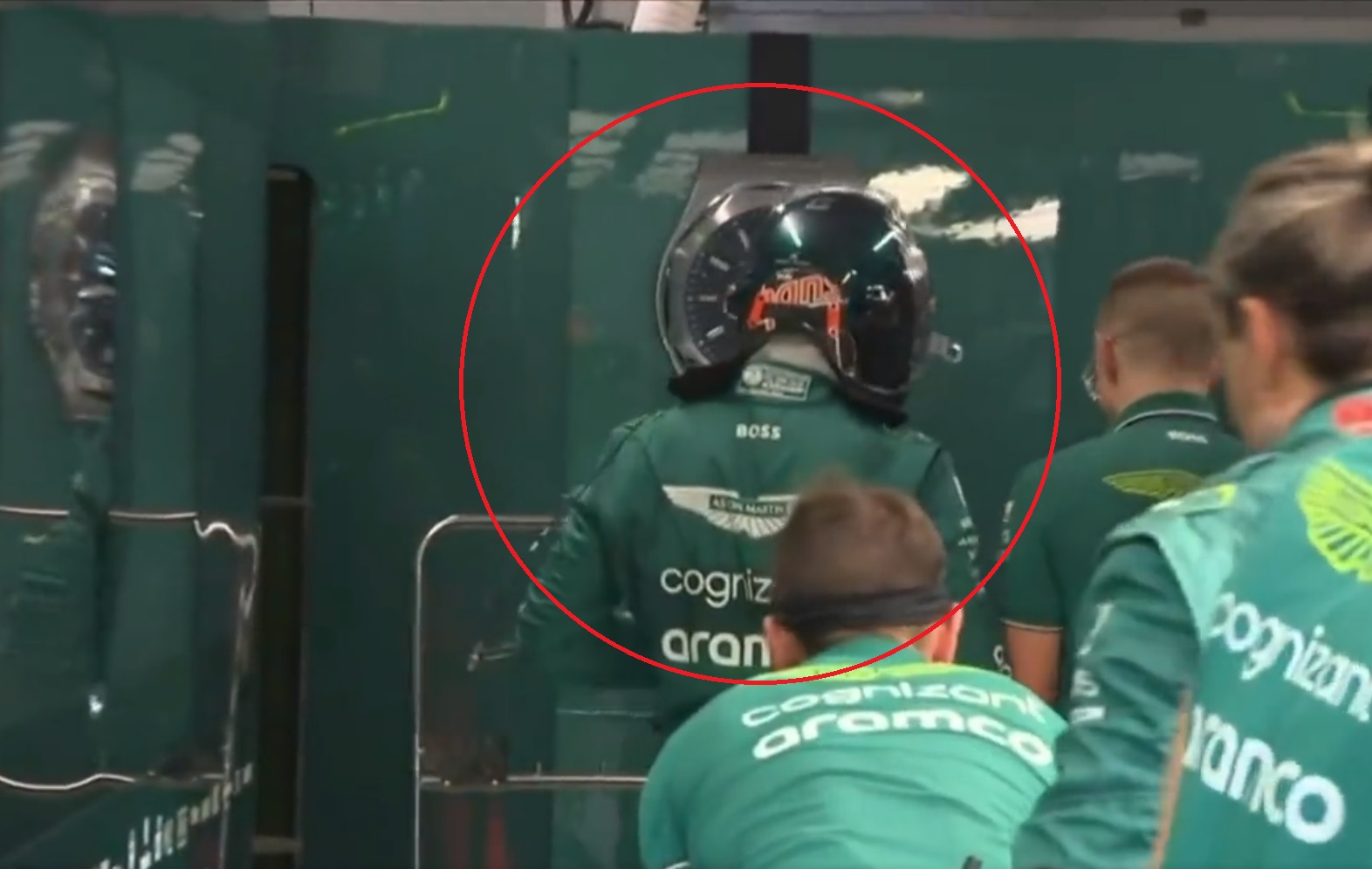 Kierowca F1 wyładował złość na trenerze. Żenujące zachowanie przed GP Kataru [WIDEO]