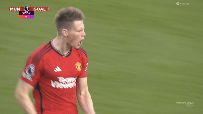 Szalone zwycięstwo Manchesteru United! Dwa decydujące gole w doliczonym czasie gry [WIDEO]