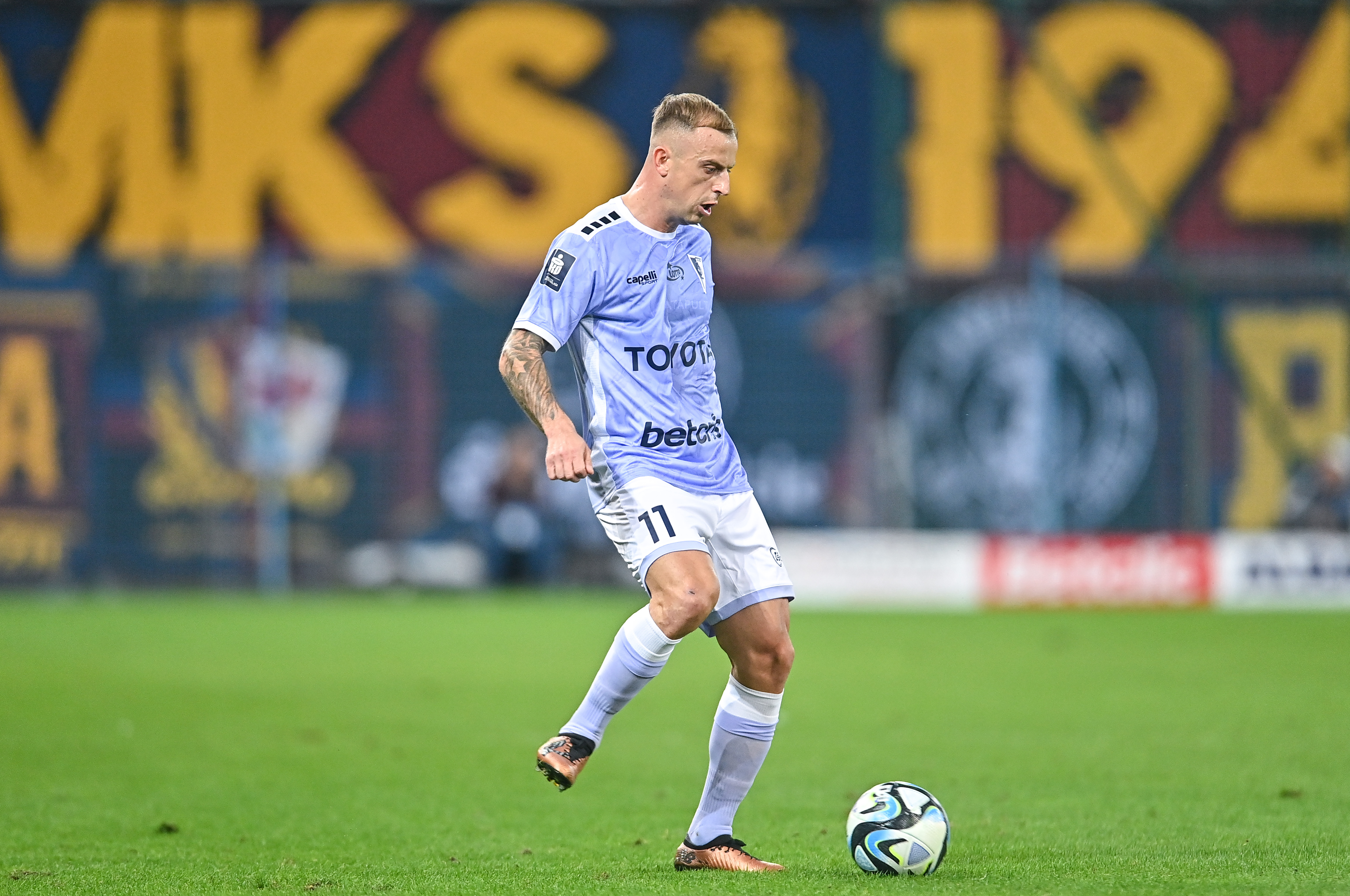 Zabawa Kamila Grosickiego w Ekstraklasie! Pogoń Szczecin nie dała szans beniaminkowi [WIDEO]