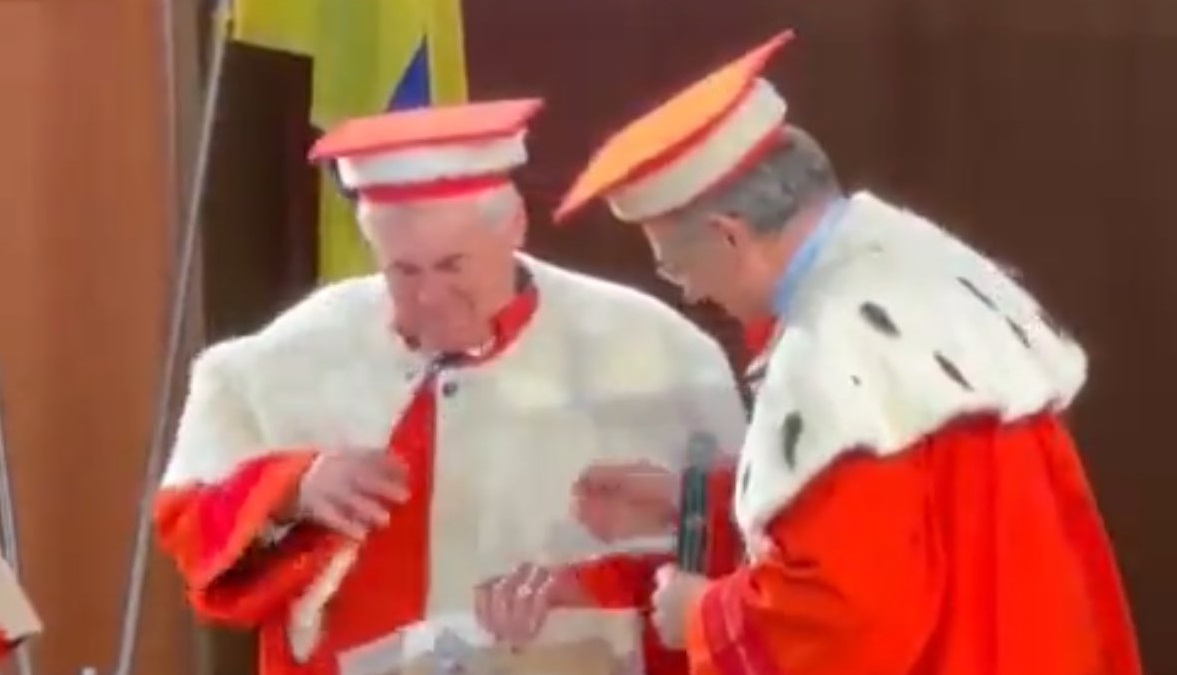 "Zdaję egzaminy co trzy dni". Wyjątkowe wyróżnienie dla Carlo Ancelottiego