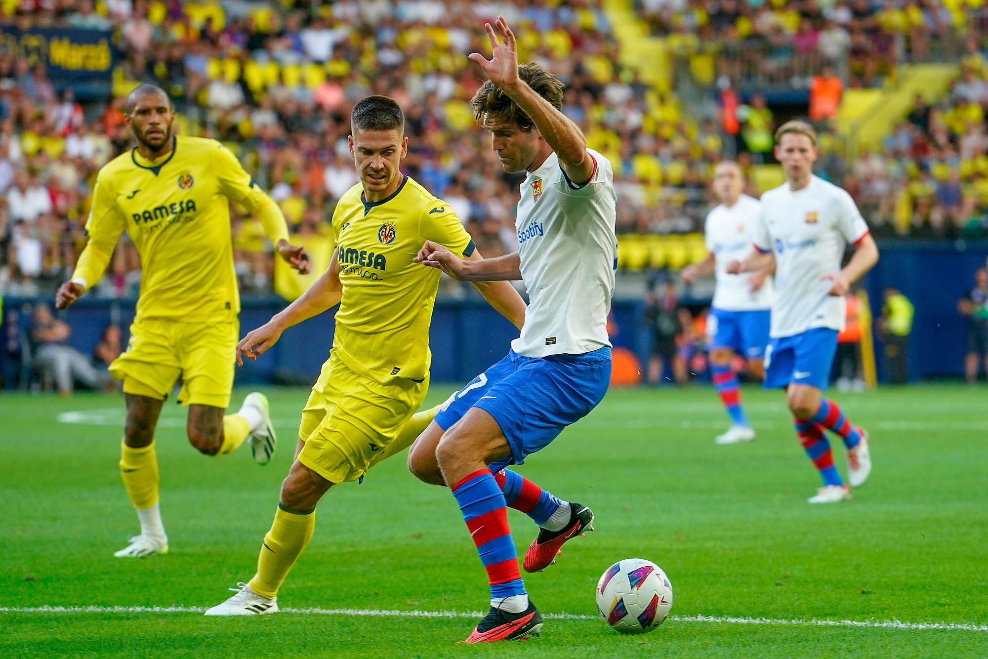 FC Barcelona znalazła alternatywę dla Joao Cancelo. Katalończycy zainteresowani kolejnym prawym obrońcą