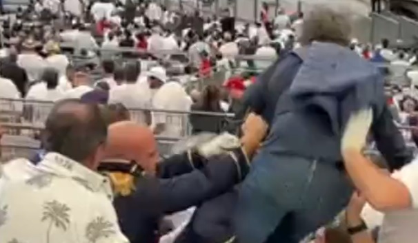 Ogromna awantura podczas mistrzostw świata. Doszło do kibicowskiej bójki [WIDEO]