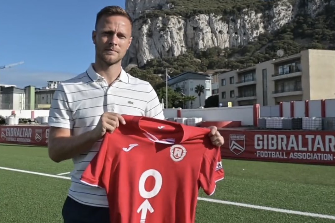 Wygrywał Ligę Mistrzów, teraz zagra... na Gibraltarze. Nietypowy transfer byłego piłkarza Chelsea