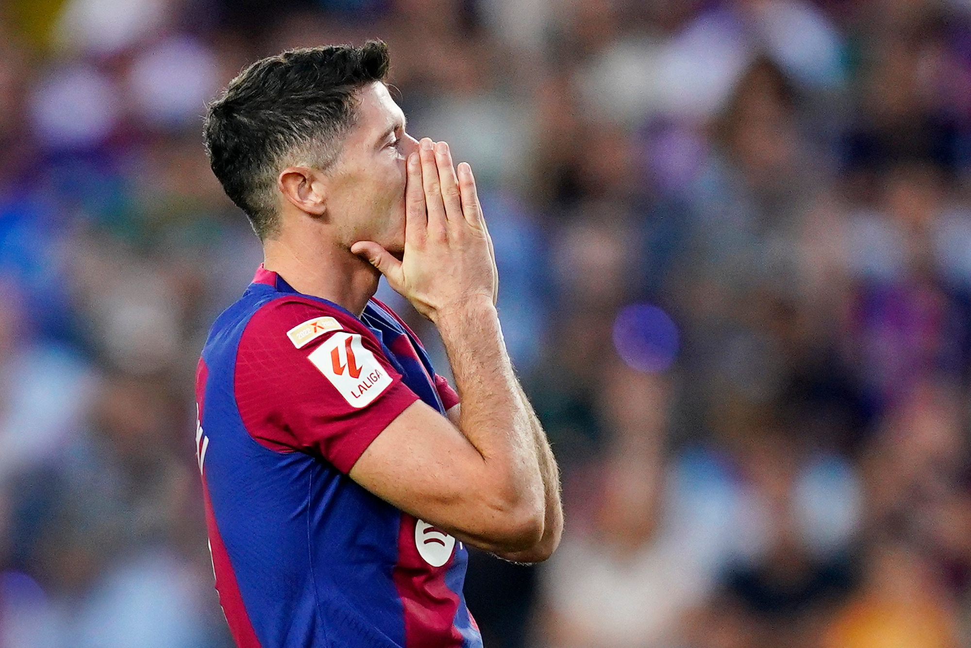 Barcelona - Alaves gdzie oglądać? Transmisja na żywo w TV i stream online z występu Lewandowskiego [LA LIGA]