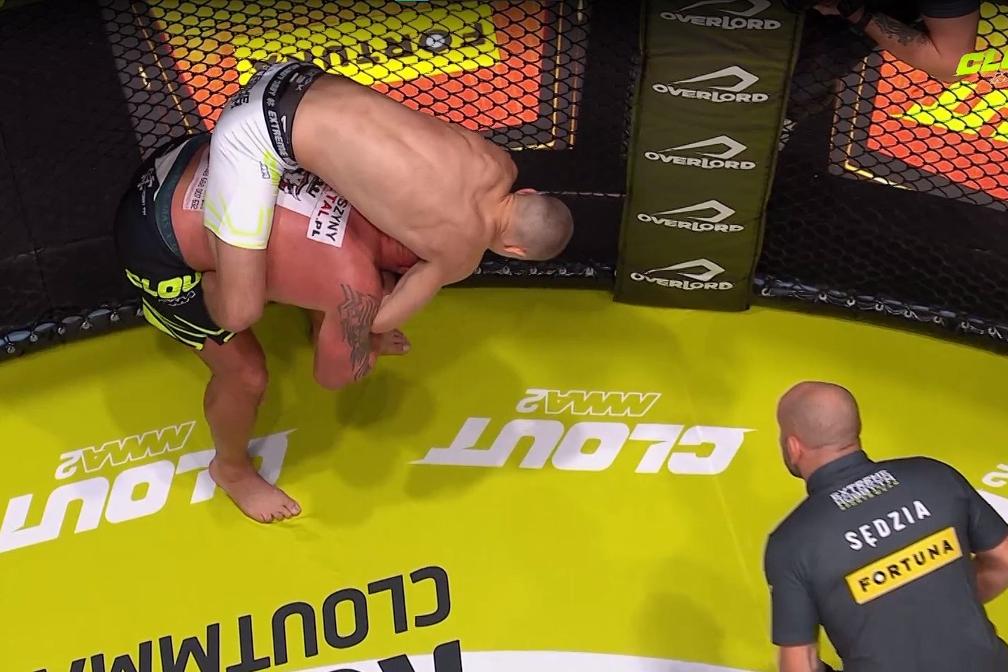 Kompromitacja Marcina Najmana na Clout MMA! Pokonał go rywal lżejszy o 40 kilogramów [WIDEO]