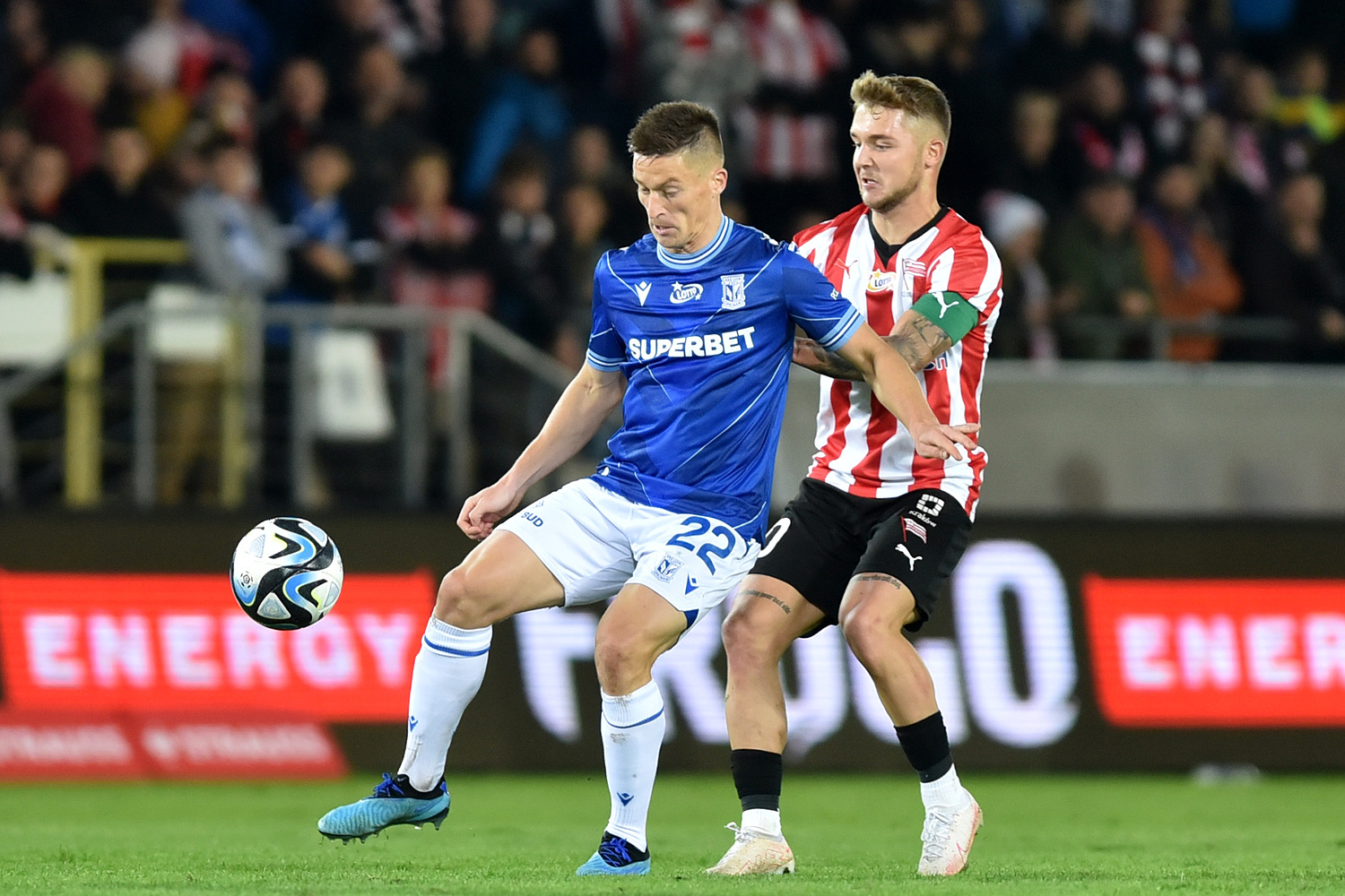 "Lech wypisuje się z walki o mistrzostwo". Mocne słowa dziennikarza po kolejnej wpadce "Kolejorza"