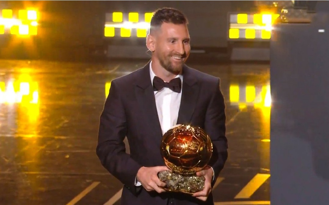 Klasyfikacja wszech czasów Złotej Piłki. Messi dystansuje Ronaldo. Trzy legendy na trzecim miejscu