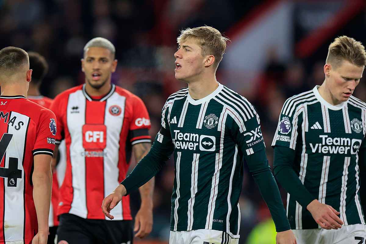 "Nie wziąłbym ich do Huddersfield". Legendarny menedżer przejechał się po transferach Manchesteru United