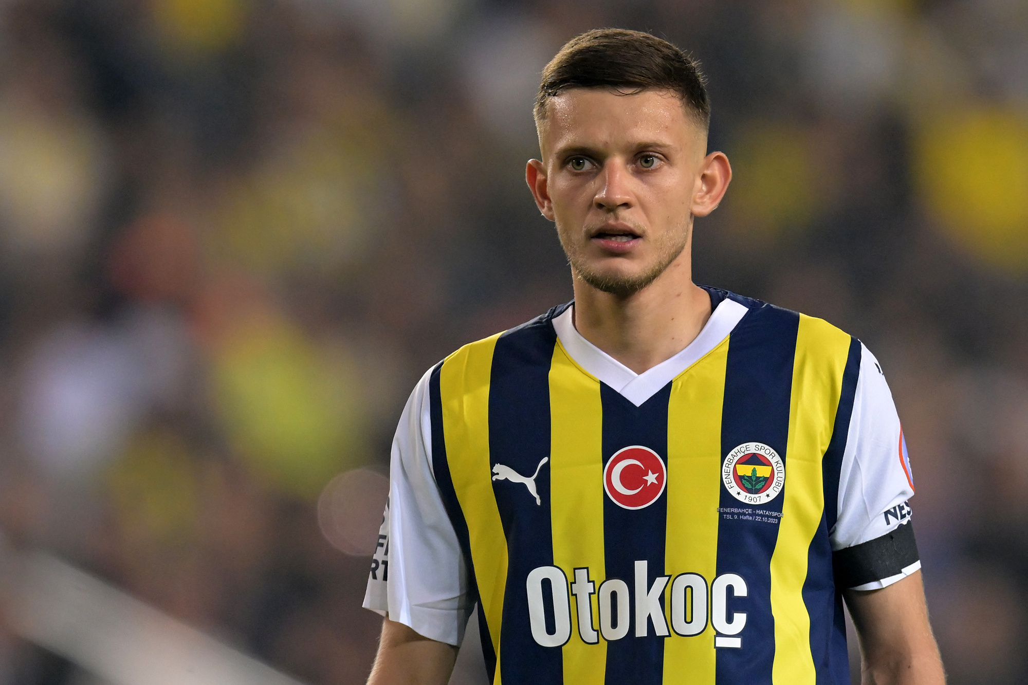 Media: Były zdobywca Ligi Mistrzów rusza po Szymańskiego! Polak został wyceniony przez Fenerbahce