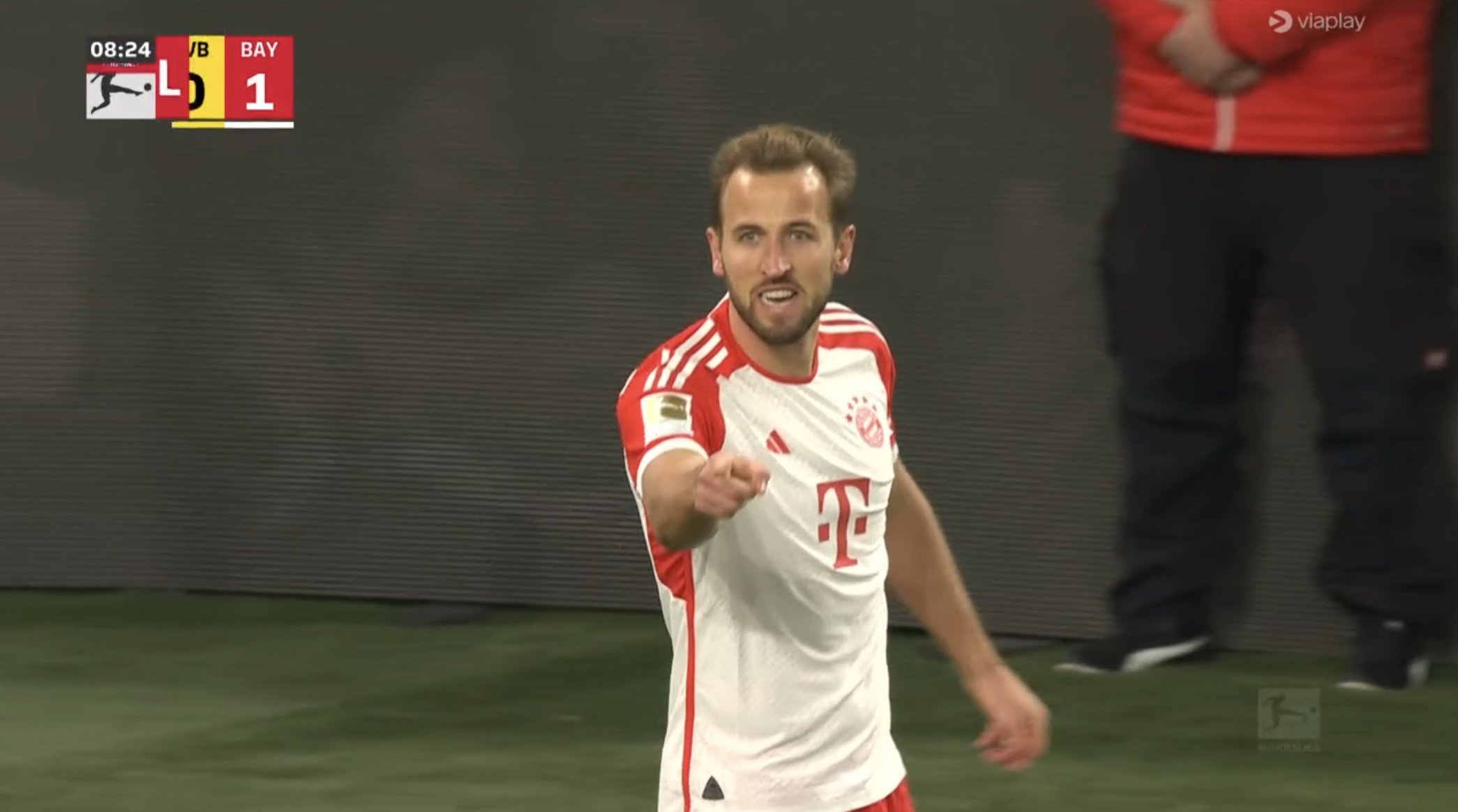 Absolutny falstart Borussii! Bayern błyskawicznie dwukrotnie posłał rywali na deski [WIDEO]