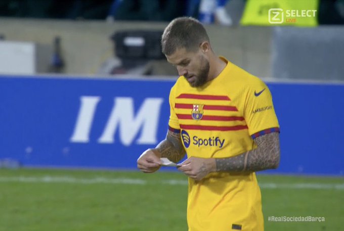 Ujawniono wskazówki, jakie Xavi dał piłkarzowi Barcelony. Media dotarły do zapisków trenera [ZDJĘCIE]
