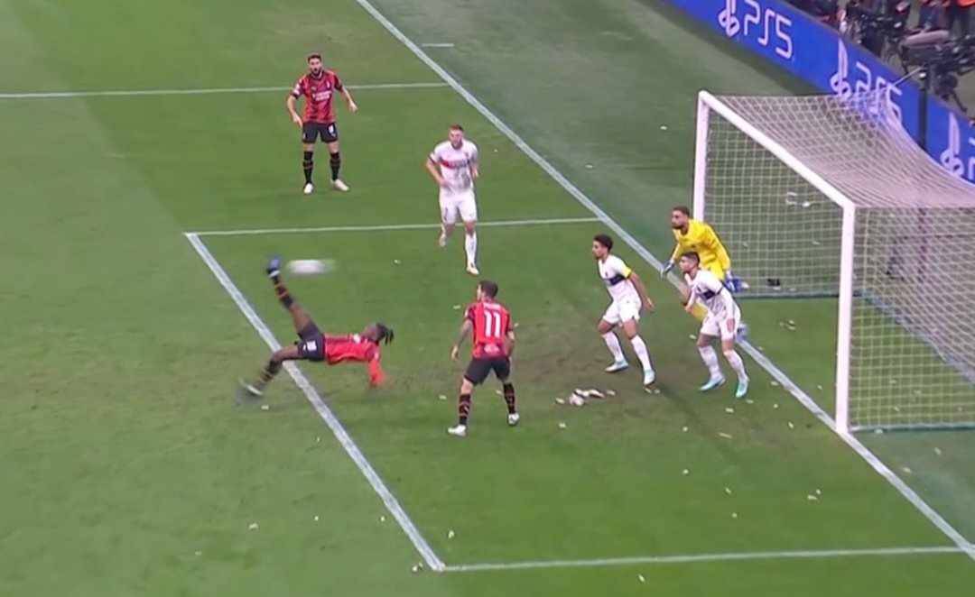 Gol przewrotką Rafaela Leao! Spektakularne trafienie gwiazdy AC Milanu w hicie Ligi Mistrzów [WIDEO]