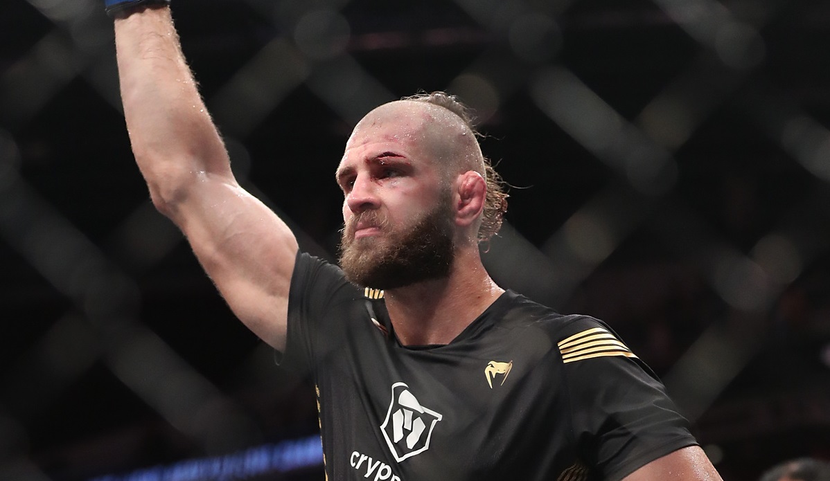 UFC 295 gdzie oglądać? Transmisja na żywo w TV i stream online z walk: Prochazka - Pereira i Rębecki - Roberts