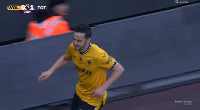 Koszmar Tottenhamu w meczu ligowym! "Spurs" przegrali mecz, w którym prowadzili do 90. minuty [WIDEO]