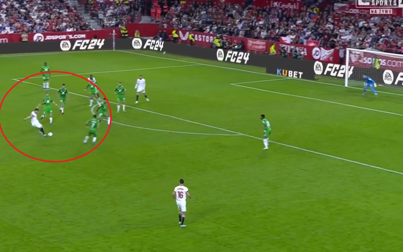 Ivan Rakitić wciąż to ma! Były zawodnik FC Barcelony uderzył jak z armaty, co za gol w derbach [WIDEO]
