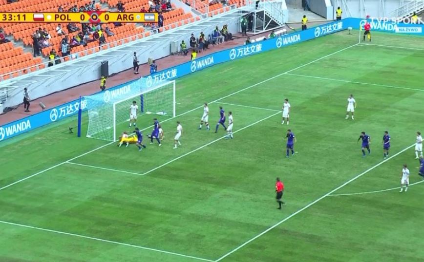 Polscy piłkarze pożegnali się z mistrzostwami świata! Bolesna lekcja futbolu od Argentyny [WIDEO]
