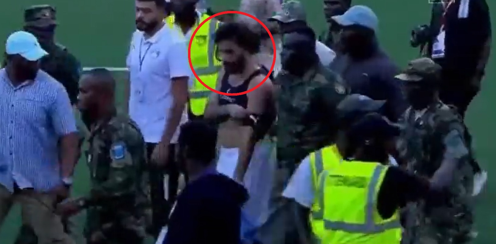 Salah zszedł z boiska w asyście wojska. Zaskakująca sytuacja w el. do mistrzostw świata [WIDEO]