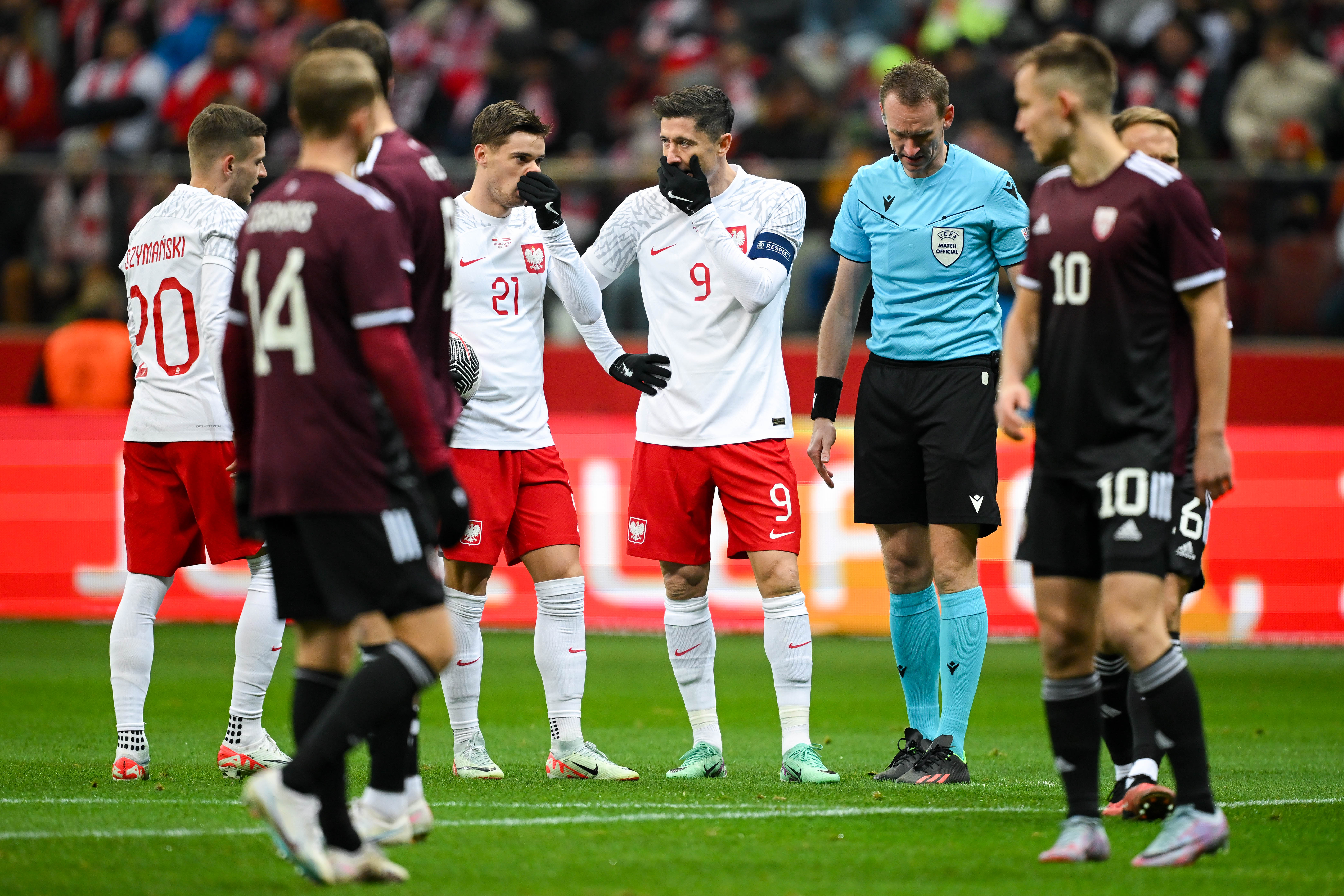 "Wyrasta na nowego lidera reprezentacji". Dziennikarze zachwyceni kadrowiczem, same pochwały