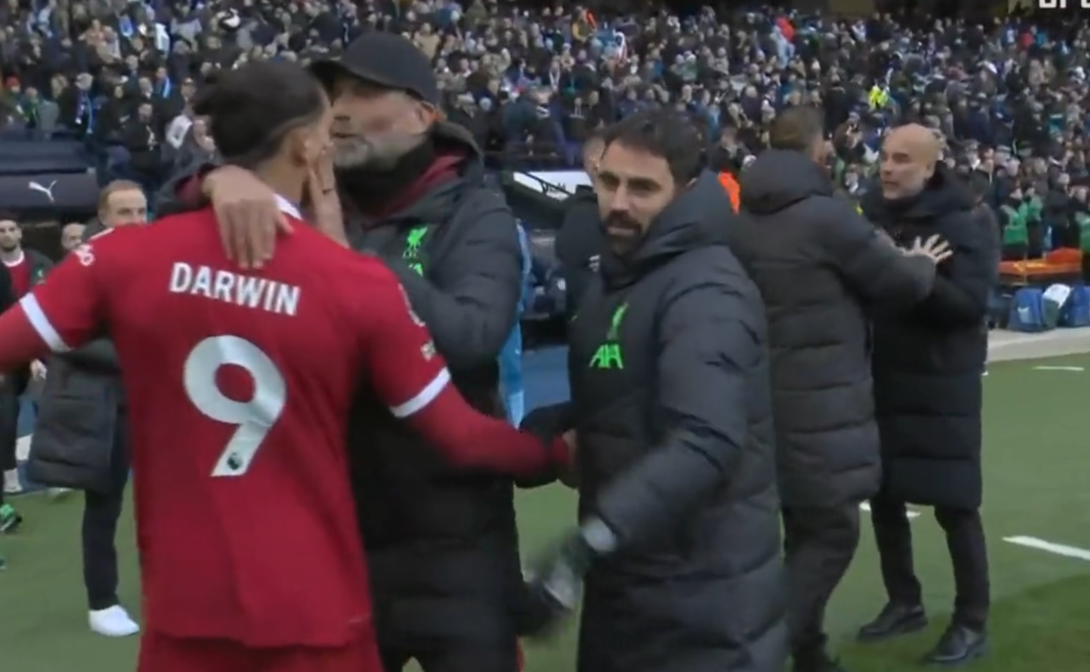 Gwiazdor Liverpoolu starł się z Pepem Guardiolą! Juergen Klopp musiał wkroczyć do akcji [WIDEO]