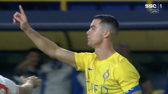 Niesamowite zachowanie Cristiano Ronaldo! Sportowa klasa Portugalczyka, rywale musieli mu podziękować [WIDEO]