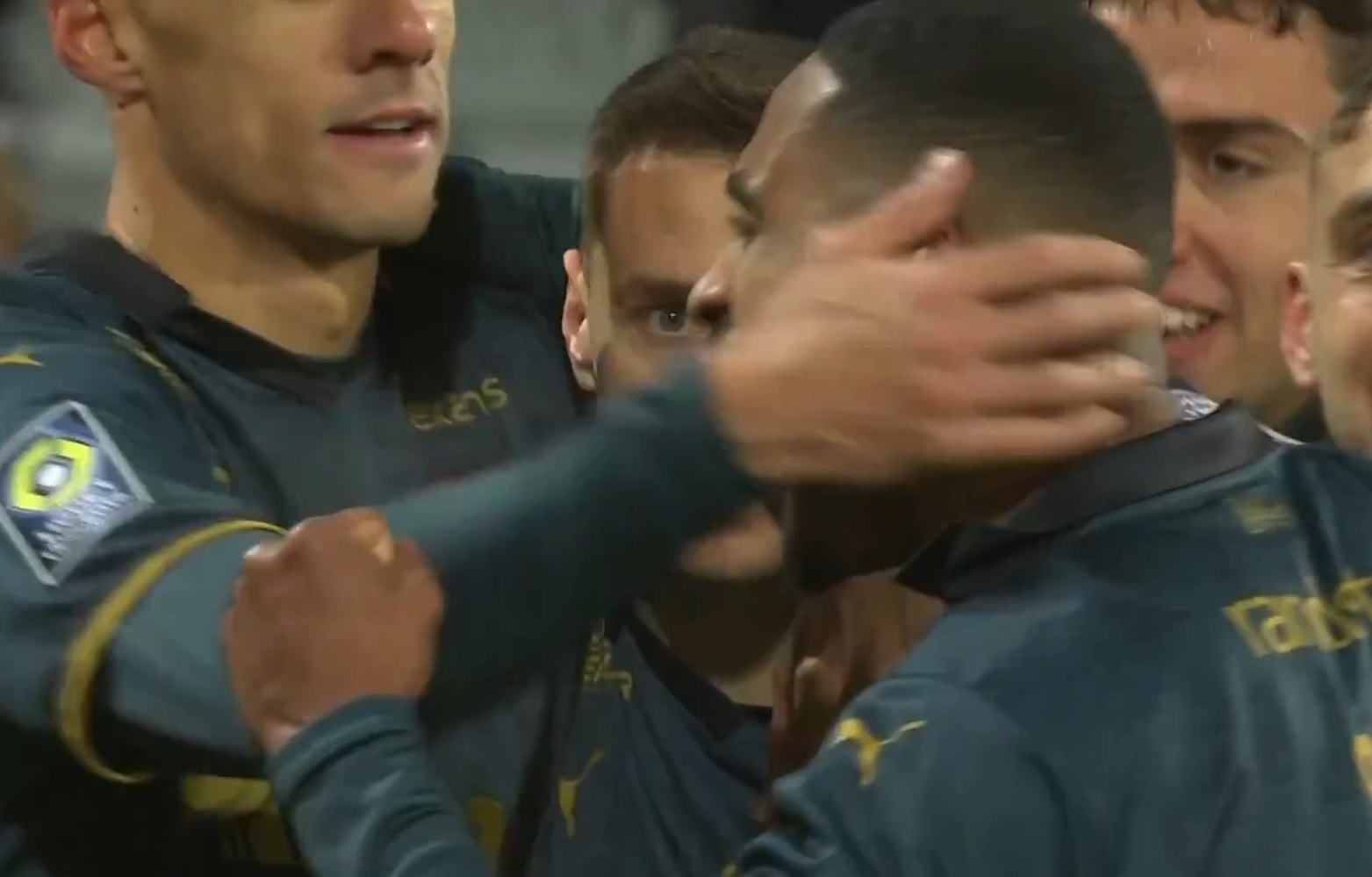 Frankowski wszedł z ławki i powalił Olympique Lyon na kolana! Fantastyczny występ Polaka! [WIDEO]