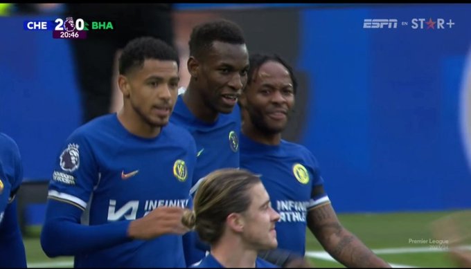 Chelsea pokonała Brighton, grając w osłabieniu! Dublet Enzo Fernandeza, Jakub Moder tym razem bez minut