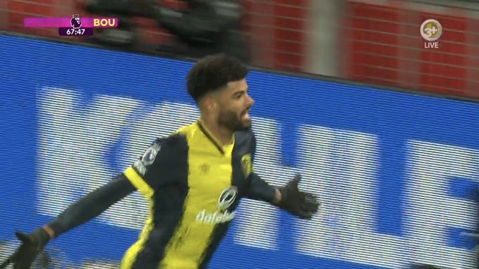 Blamaż Manchesteru United! Rywale podbili Old Trafford, koszmarny występ "Czerwonych Diabłów" [WIDEO]