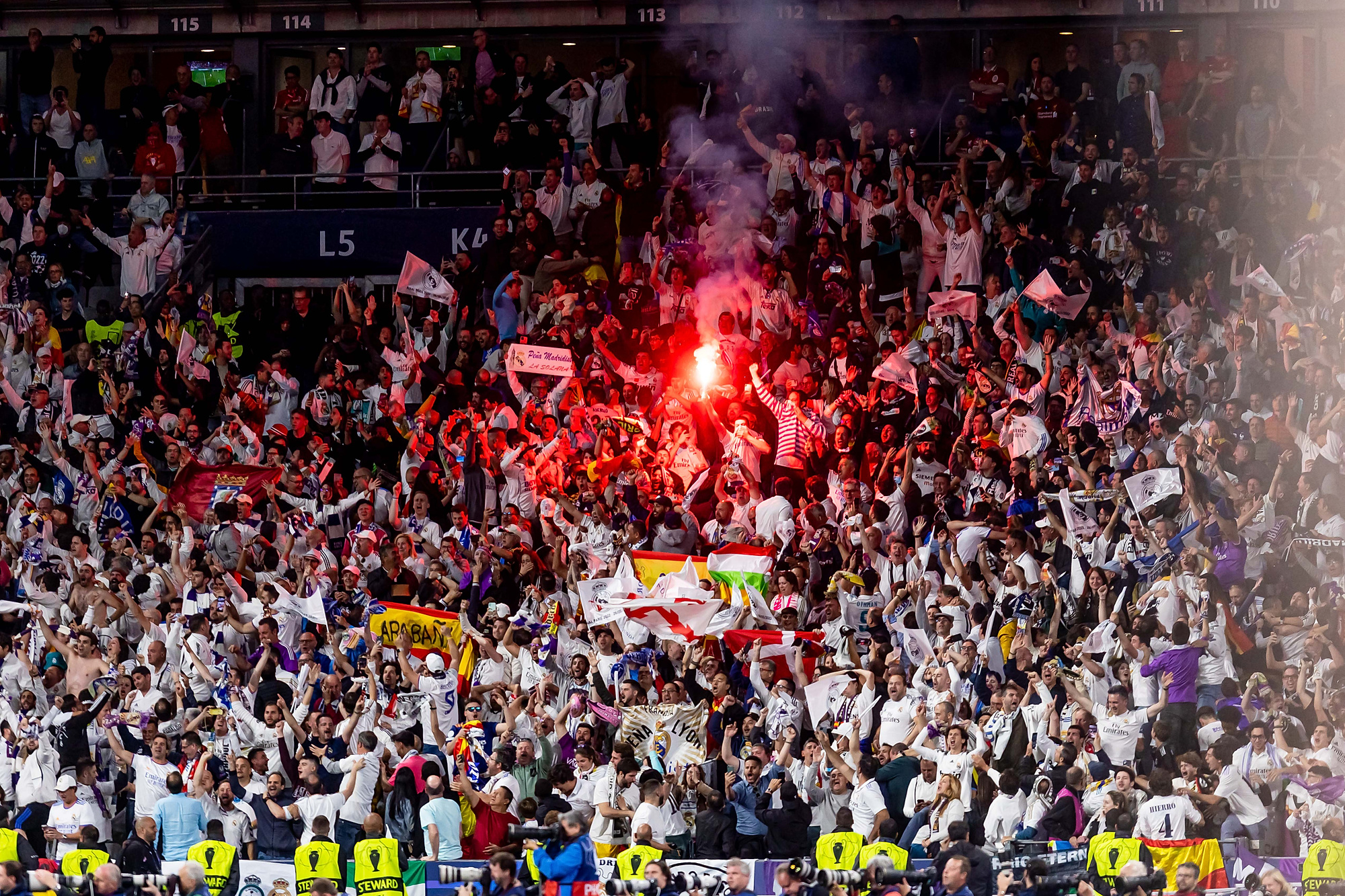 Wielki talent na celowniku Realu Madryt. PSG i Manchester City rzuciły wyzwanie "Królewskim"