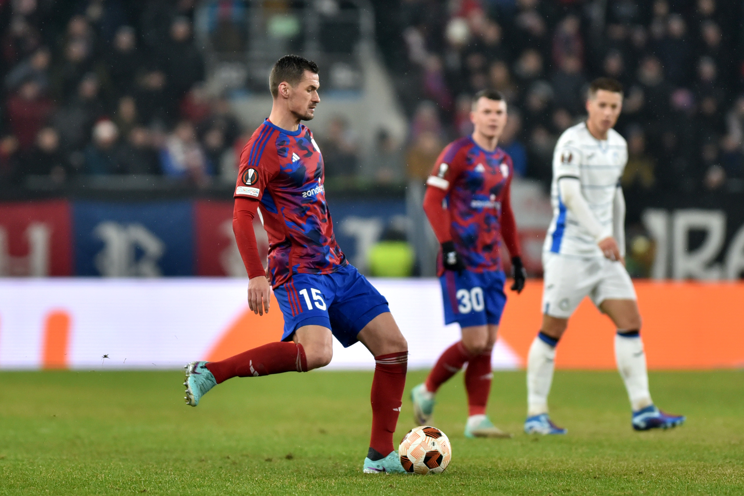 Oceny po meczu Raków - Atalanta! Jest najniższa nota, koszmarny występ kilku piłkarzy. "Zero kontroli"