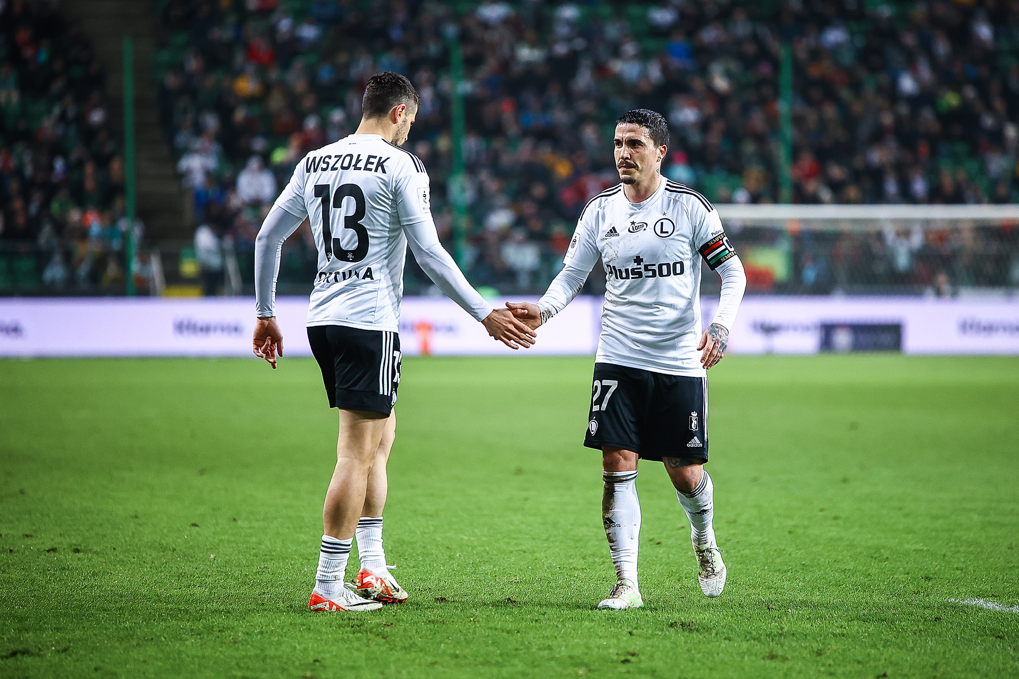 Legia coraz bliżej podium w Ekstraklasie! "Wojskowi" przełamali ligową niemoc przy Łazienkowskiej [WIDEO]