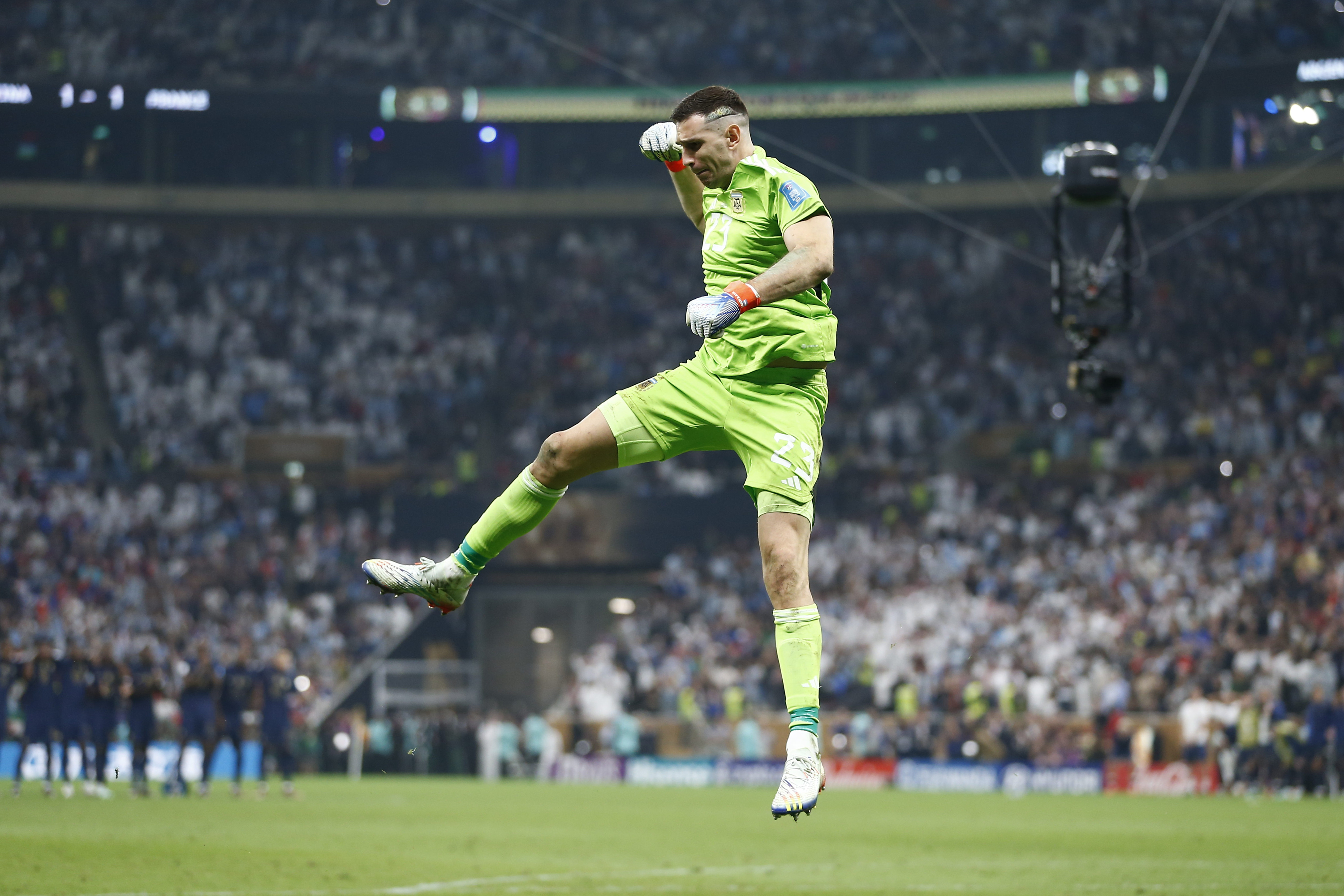 Akcja, która zmieniła bieg historii futbolu. Mbappe miałby Złotą Piłkę, Messi zakończyłby karierę w kadrze