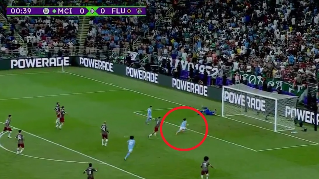 Nietypowy gol w finale KMŚ. Julian Alvarez zrobił to jak Leo Messi [WIDEO]