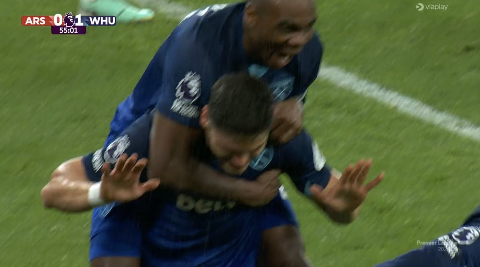 Bolesna porażka Arsenalu, Liverpool liderem Premier League! Historyczny triumf West Hamu United [WIDEO]