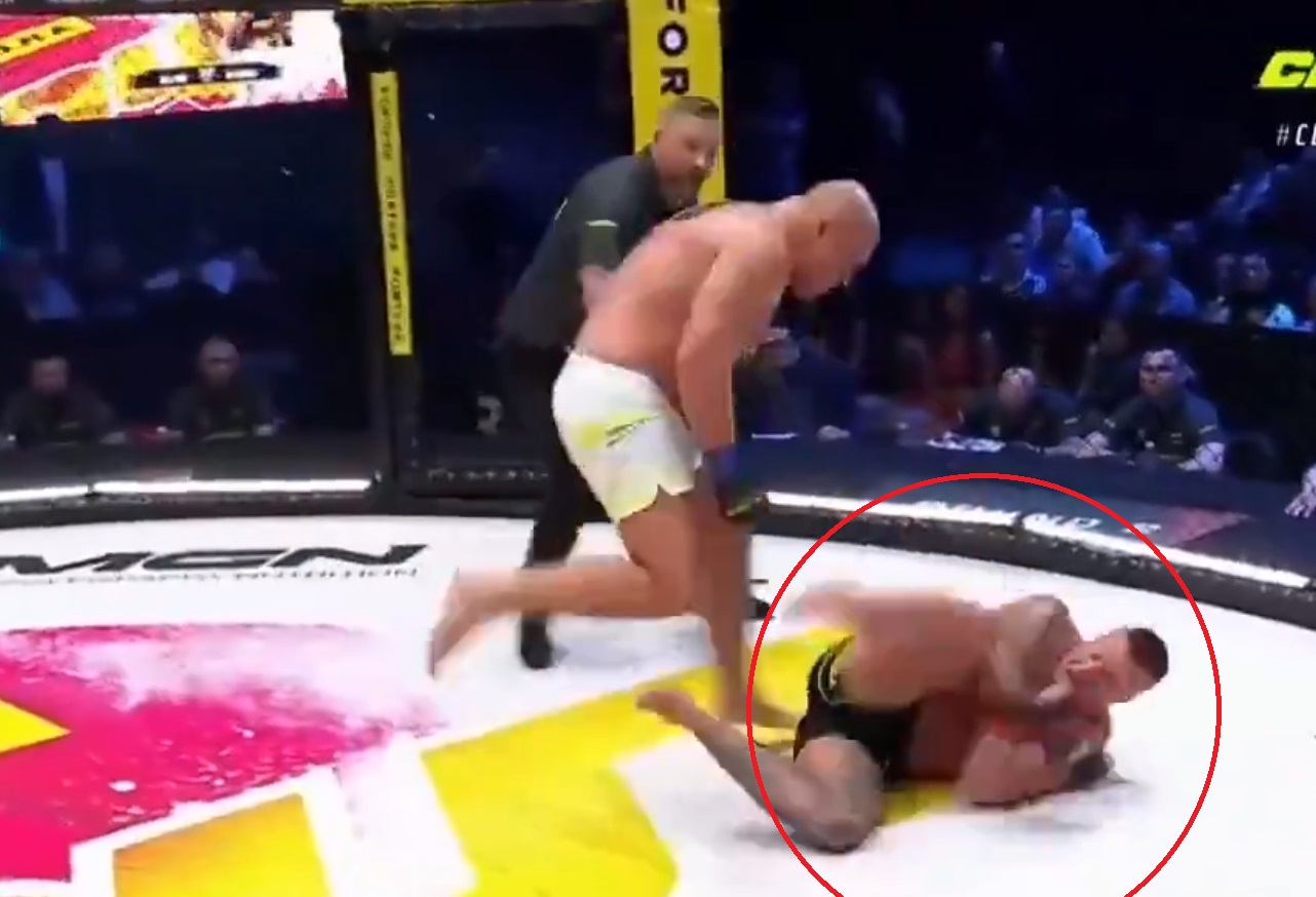 Cyrk na Clout MMA. Tyle razy przewrócił się Denis Załęcki. "Pobił jakiś rekord" [WIDEO]