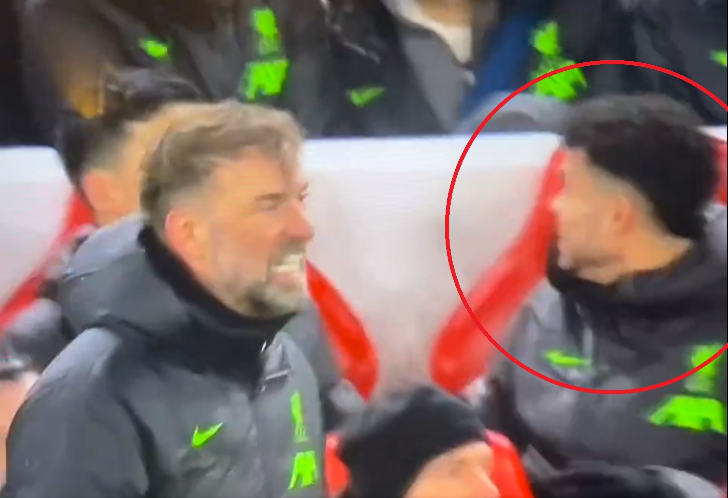 Rozbrajająca reakcja Kloppa. Piłkarz Liverpoolu nie mógł powstrzymać śmiechu [WIDEO]
