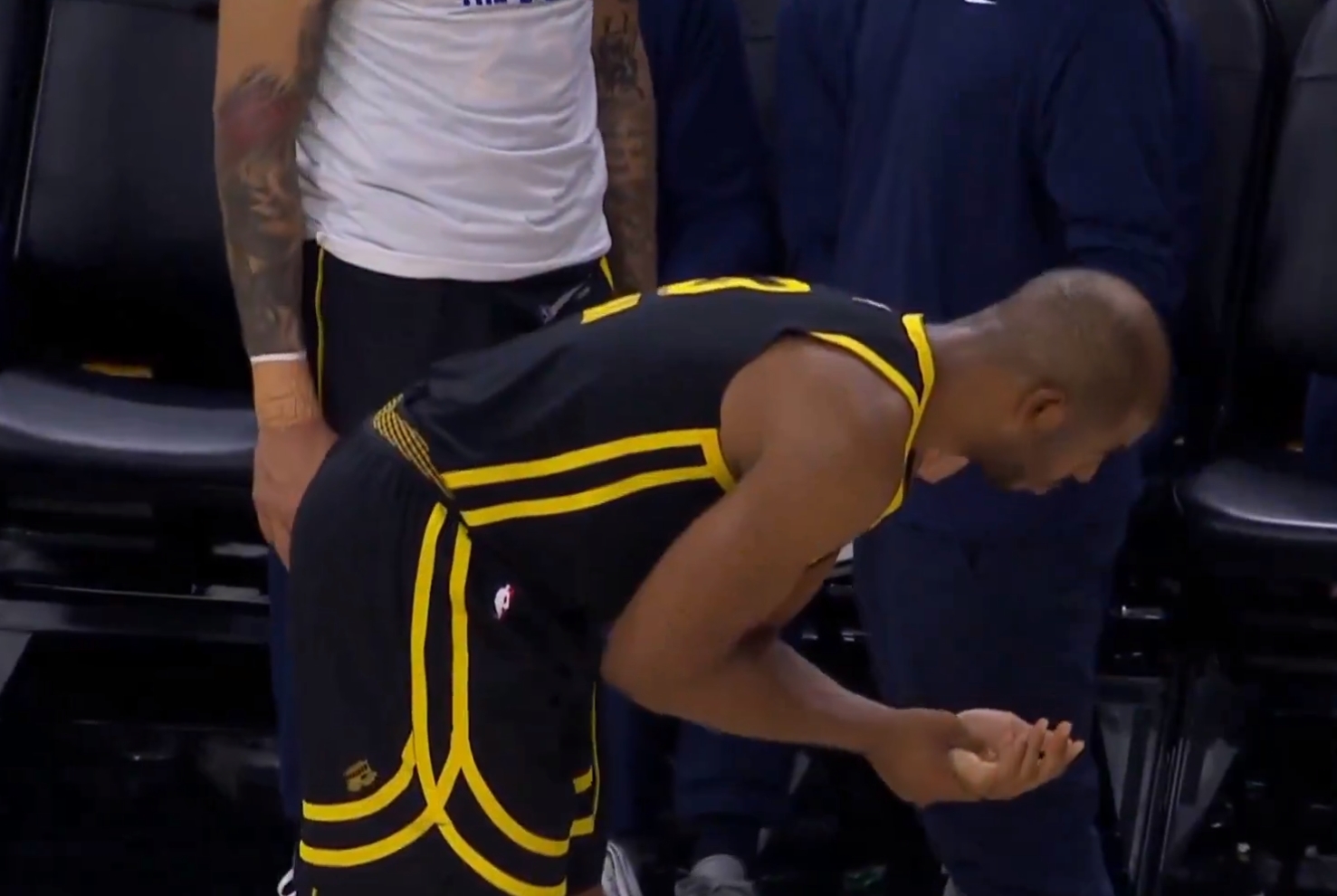 Gwiazdor NBA złamał rękę. Czeka go długa przerwa. "Był bardzo istotną częścią" [WIDEO]