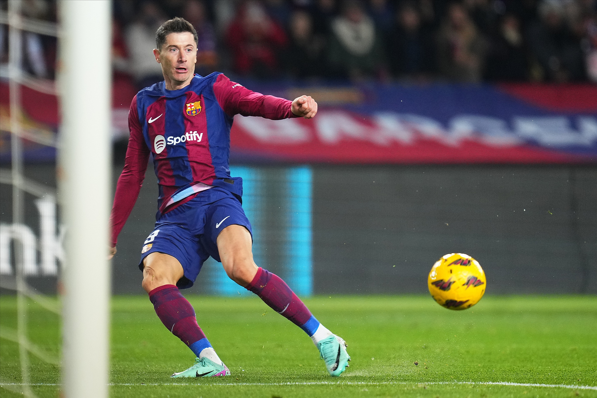 Perfekcyjne wykończenie Roberta Lewandowskiego! FC Barcelona w finale Superpucharu Hiszpanii [RELACJA]