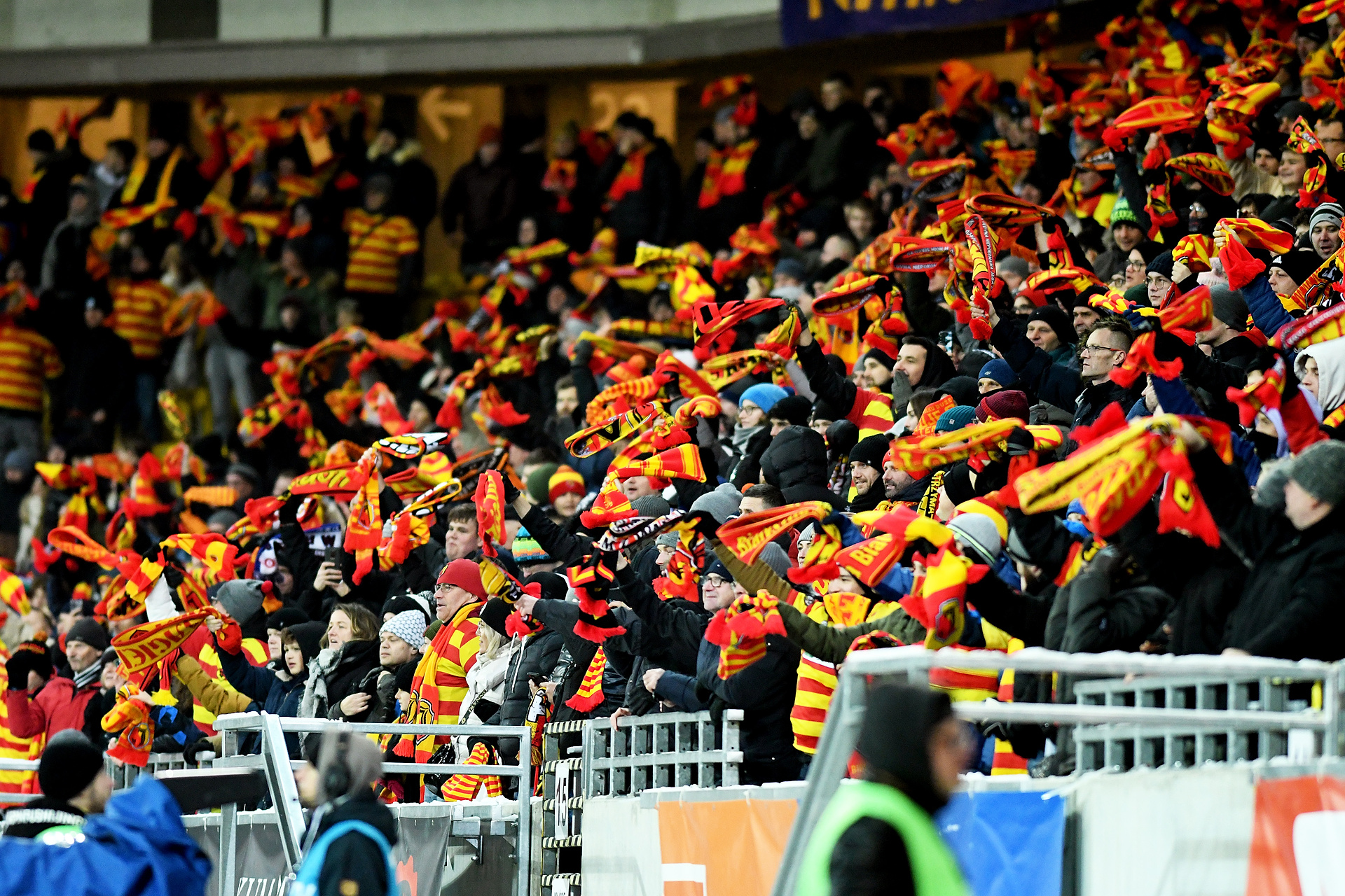Jagiellonia Białystok dopina ciekawy transfer. Nowy napastnik blisko wicelidera Ekstraklasy [NASZ NEWS]