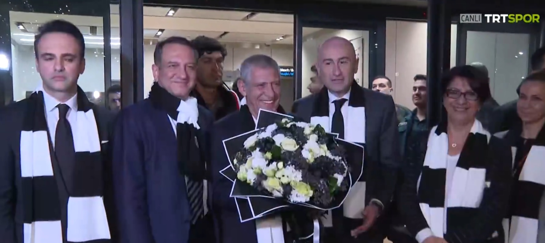 Fernando Santos przywitany w Stambule. Były selekcjoner reprezentacji Polski zaczyna nową pracę [WIDEO]